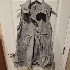 Neesh by Dar gray collared tank. Size medium. Also could be maternity.